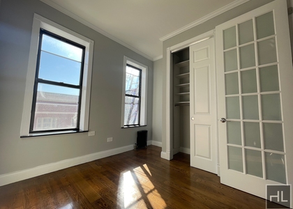 Avenue B - Photo 1