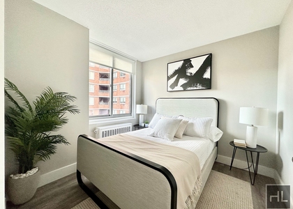 2nd Avenue - Photo 1