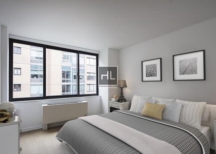 West 42nd Street - Photo 1