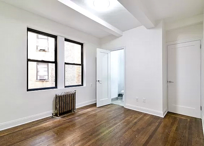 West 68 Street - Photo 1