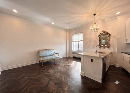 West 68 Street - Photo 1