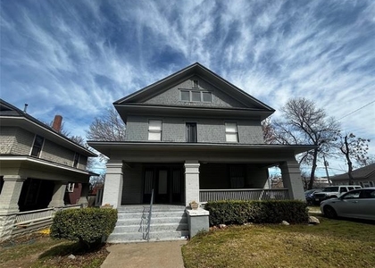 1630 Mistletoe Boulevard - Photo 1