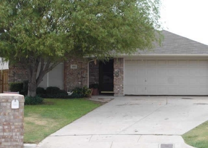 4105 Heritage Way Drive - Photo 1