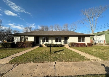 315 W Main Street - Photo 1