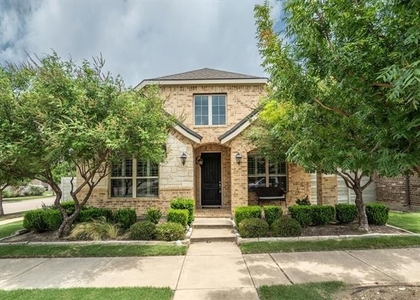 840 Parkside Drive - Photo 1
