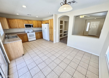 35 N 123rd Drive - Photo 1
