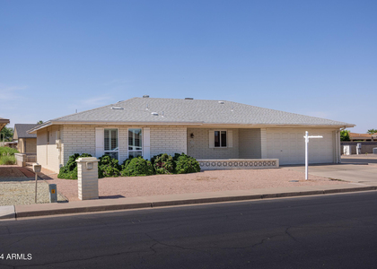 4613 E Escondido Avenue - Photo 1