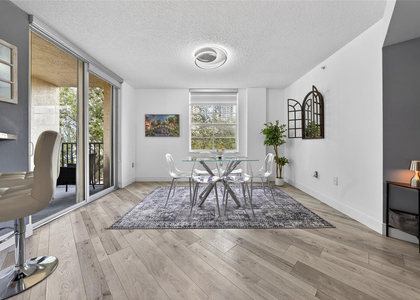 520 Se 5th Avenue - Photo 1