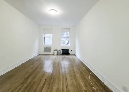  East 83rd Street - Photo 1