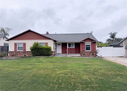836 E Whitcomb - Photo 1