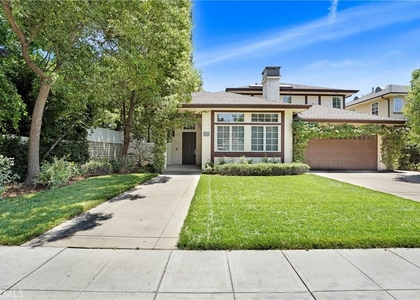 1714 W Oak - Photo 1