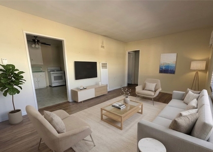 7601 N Hollywood - Photo 1