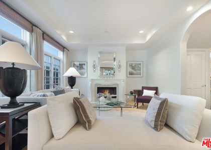 202 N Crescent Drive - Photo 1