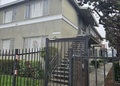 7906 S San Pedro Street - Photo 1