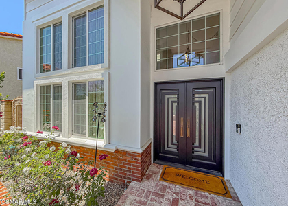 2111 Peak Place - Photo 1