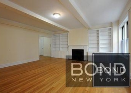 East 80th Street - Photo 1