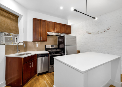 248 Bainbridge Street - Photo 1