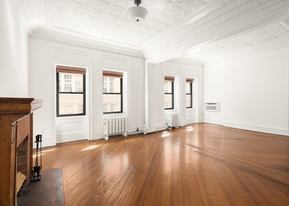 129 E 17th Street - Photo 1