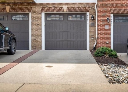 42243 Canary Grass Square - Photo 1