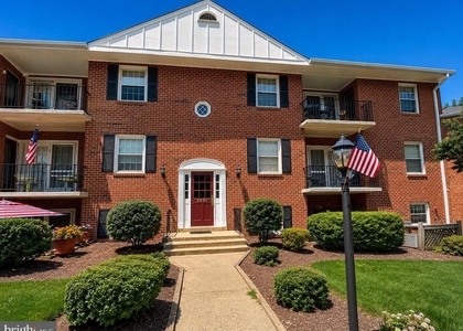 3830 Lyndhurst Drive - Photo 1