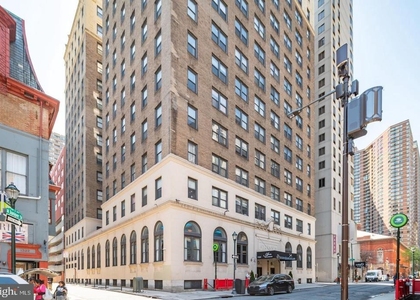 1324 Locust Street - Photo 1