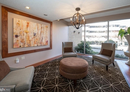 100 West Avenue - Photo 1