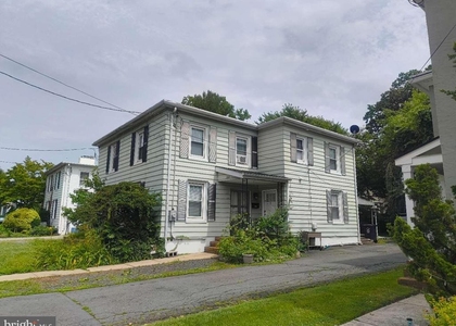 218 Birch Avenue - Photo 1