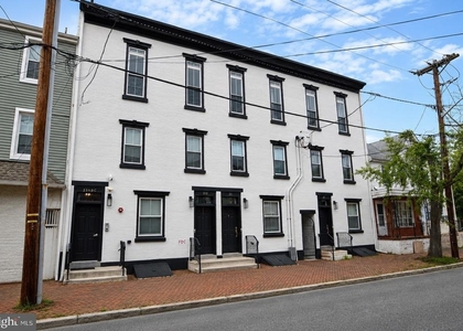 23 E Union Street - Photo 1