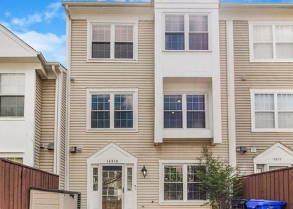 14318 S Shore Court - Photo 1