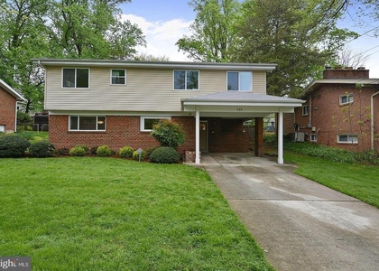717 Hillsboro Drive - Photo 1