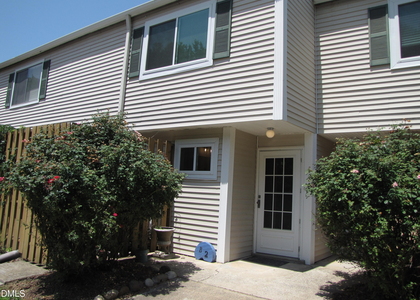 220 Elizabeth Street - Photo 1
