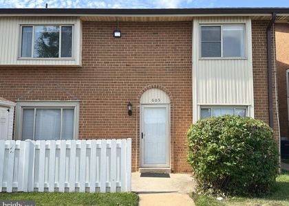 605 Cobble Creek Curve - Photo 1