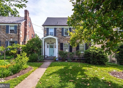 5433 31st Street Nw - Photo 1