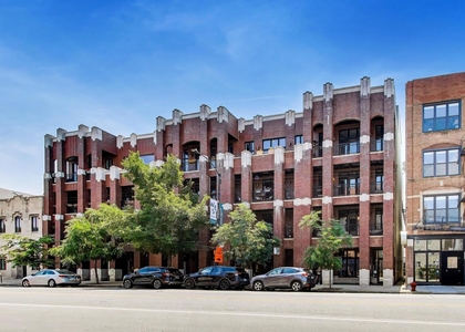 1417 W Chicago Avenue - Photo 1