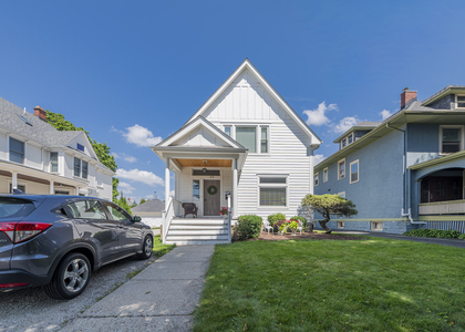25 S 6th Avenue - Photo 1