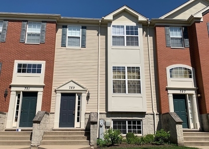 789 Lewisburg Lane - Photo 1