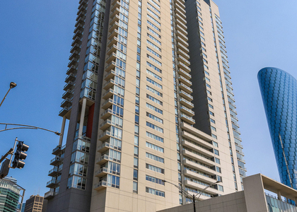 737 W Washington Boulevard - Photo 1