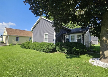 301 N 1st Street - Photo 1