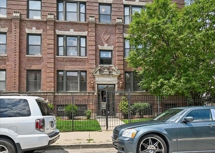 4220 S Champlain Avenue - Photo 1