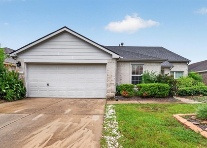 3223 Legends Creek Drive - Photo 1