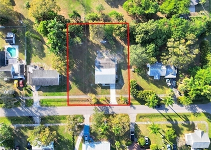 356 New York Drive - Photo 1