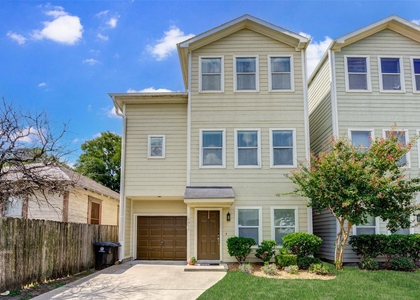 1815 Lewis Street - Photo 1