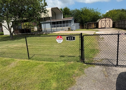 415 12th - Photo 1