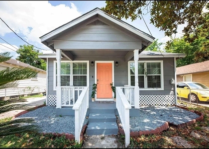 1407 E 35th Street - Photo 1
