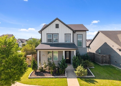 28750 Shoalhaven Court - Photo 1