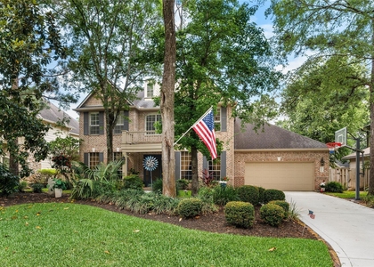 131 E Beckonvale Circle - Photo 1