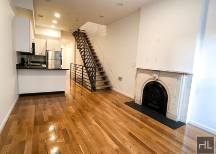 East 71 Street - Photo 1