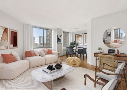 Second Avenue - Photo 1