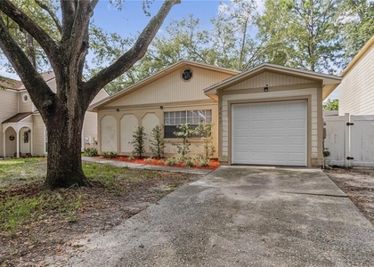 7607 Glades Court - Photo 1