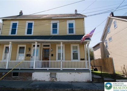 522 Jubilee Street - Photo 1
